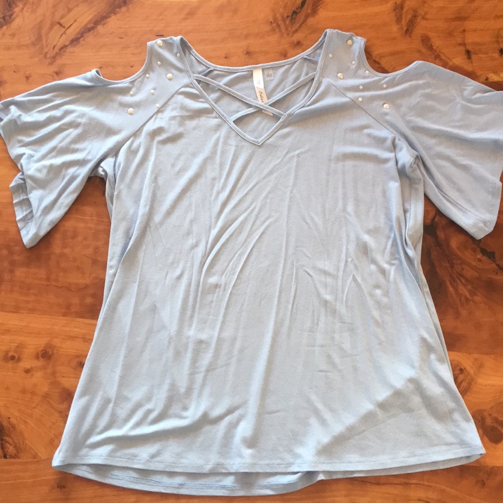 Cold Shoulder SS Cross Neckline Top